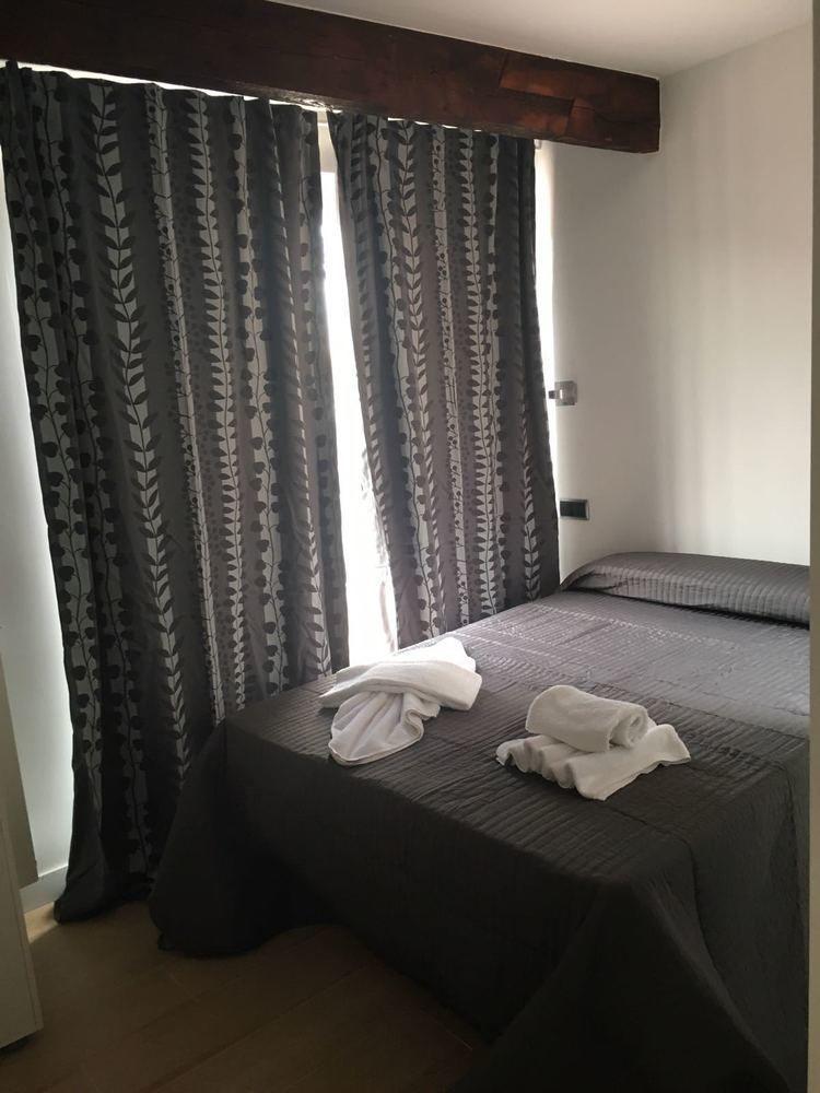Hostal Inter Plaza Mayor Auto Check In Мадрид Экстерьер фото