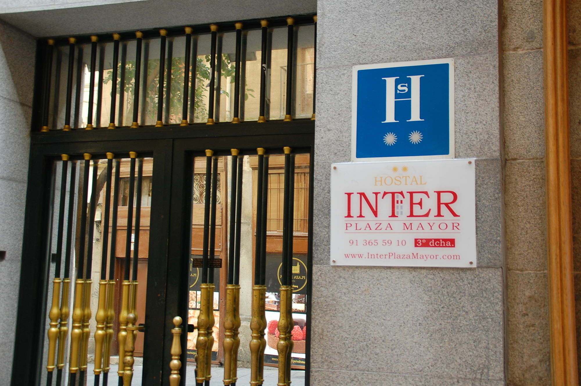 Hostal Inter Plaza Mayor Auto Check In Мадрид Экстерьер фото